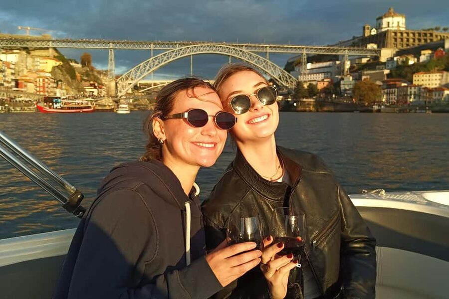 Porto: Douro River Cruise & Boat Tour with Port Wine Tasting - Is $42 good value?