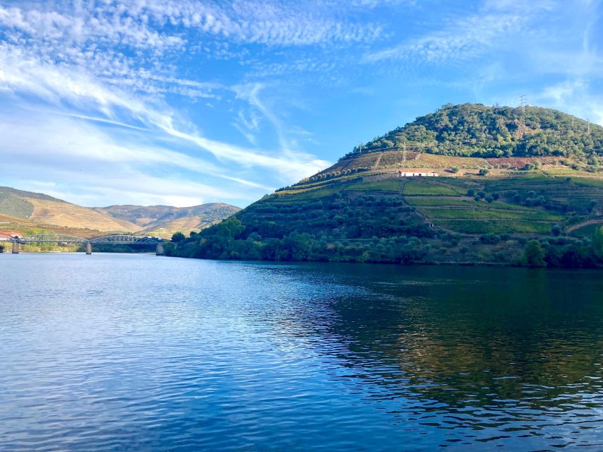 Porto: Douro Valley Wine Tour with Tastings, Boat, and Lunch - Pinhão by small boat