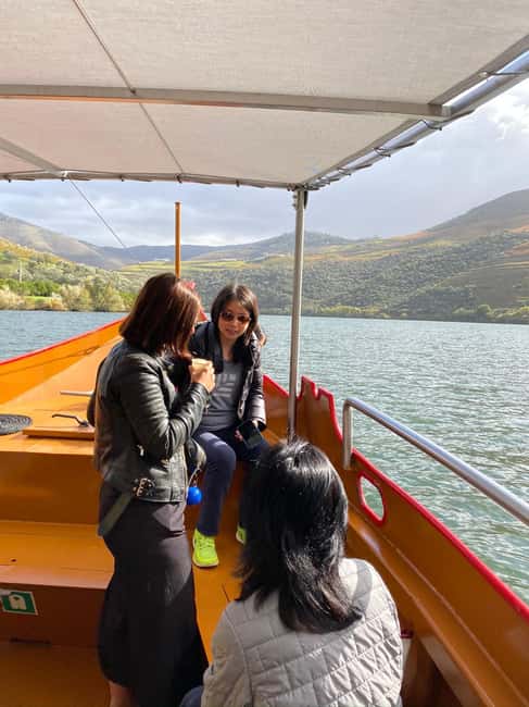 Porto: Douro Valley Wine Tour with Tastings, Lunch & Cruise - Vineyard and Cellar Visits Add Context