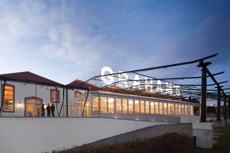 Porto: Graham's Port Lodge Tour & Vintage Room Wine Tasting - Key things to know before you book