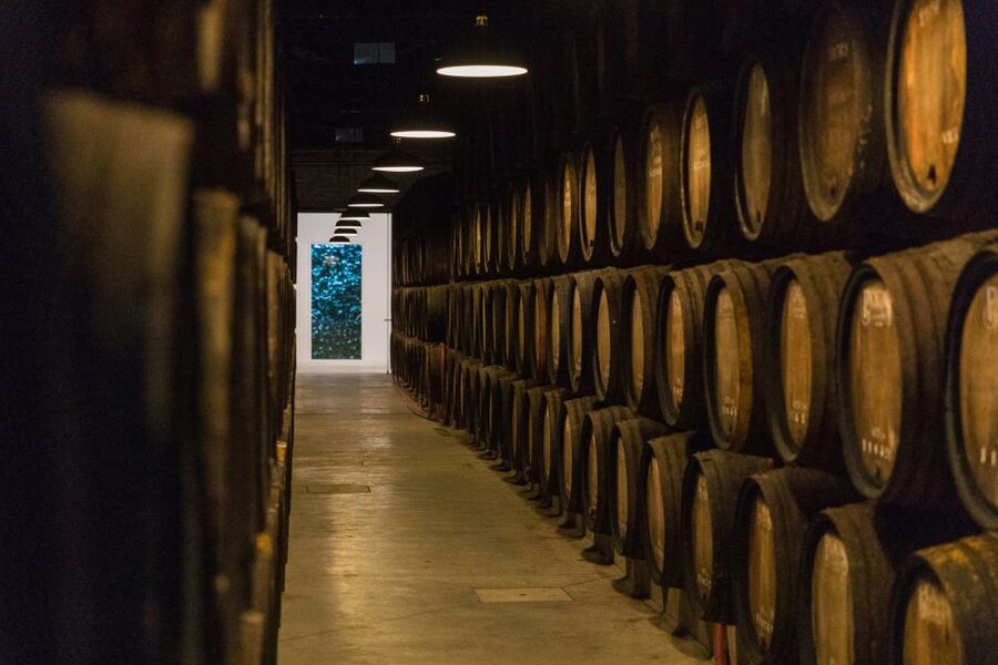 Porto: Guided Tour and Tasting of 3 Port Wines at Poças - Finding Poças in Vila Nova de Gaia