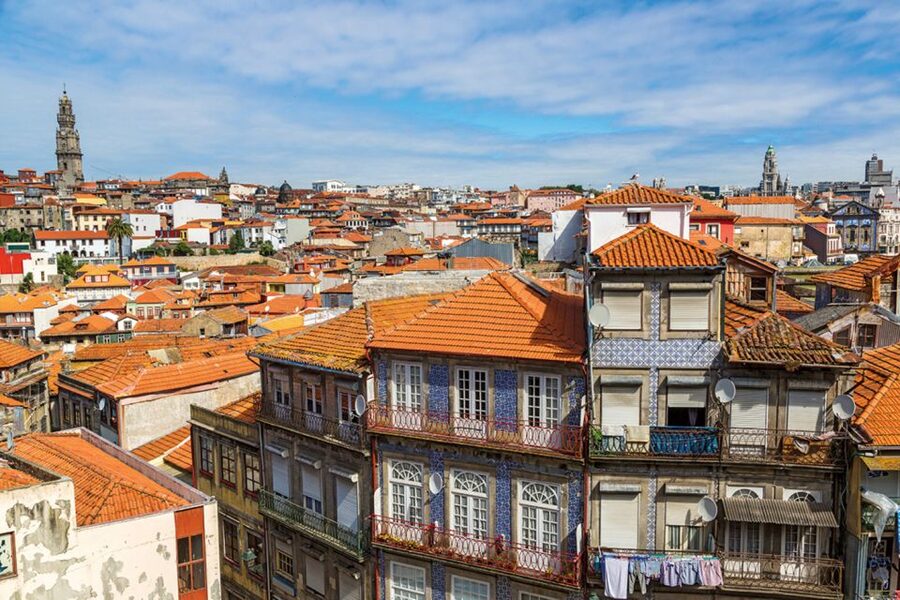 Porto Half-Day Tour and Wine Tasting - São Bento Station and the city’s visual history