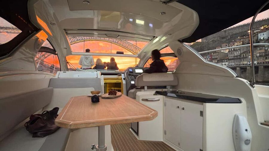 Porto: Luxury 6 Bridges Yacht Cruise with Wine & Snacks - What the yacht is really like