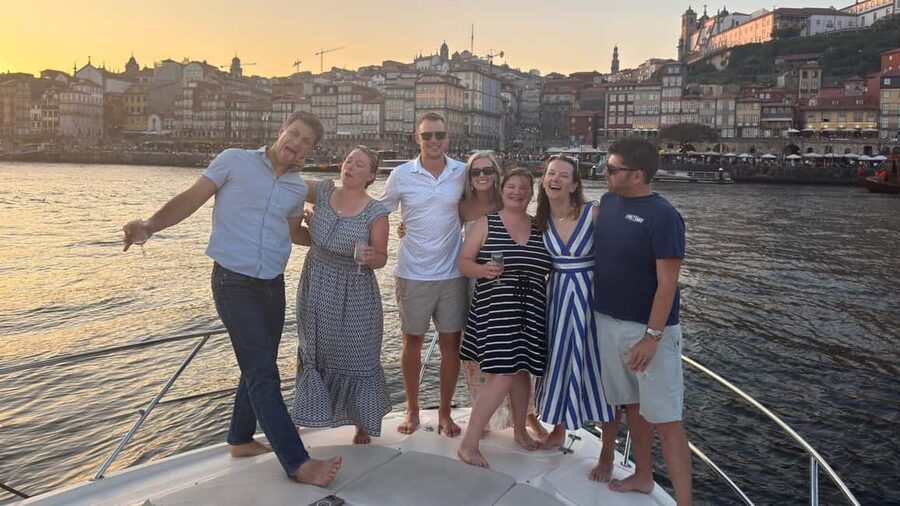 Porto: Luxury 6 Bridges Yacht Cruise with Wine & Snacks - Is $64 good value?