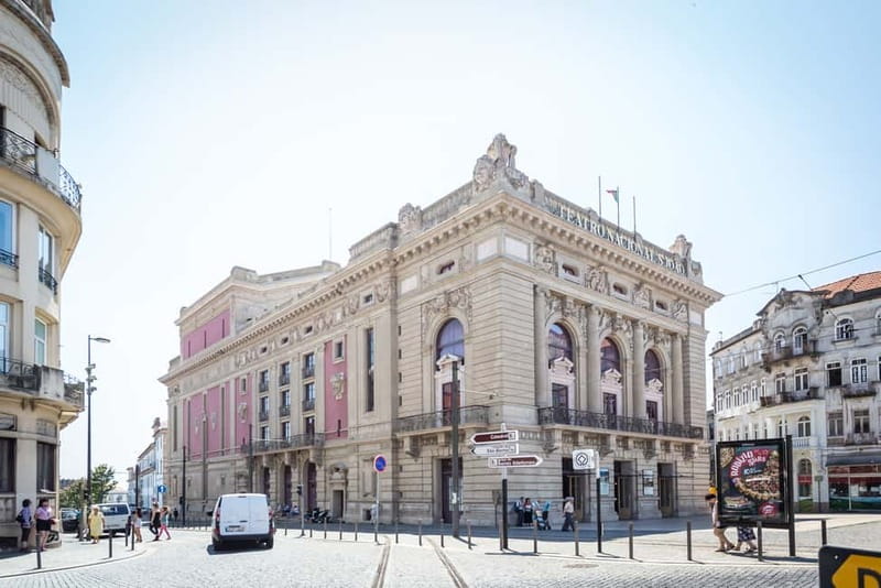 Porto: Magic Train Tour and Port Wine Cellar with Tastings - Two Port tastings, kept to a sensible length