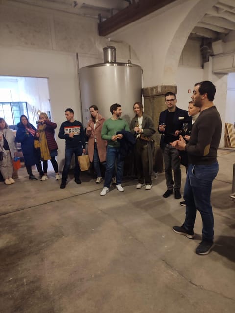 Porto: Port and Douro Wine Walking Tour with 9 Tastings - First stop: Vasques De Carvalho and the basics of Port