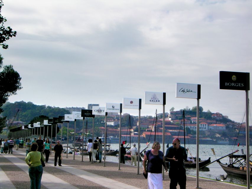 Porto: Port and Douro Wine Walking Tour with 9 Tastings - Second stop: Fonseca gives the tour a larger name