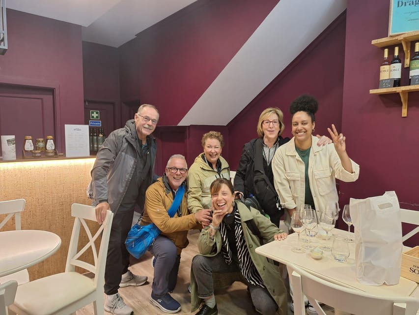 Porto: Port and Douro Wine Walking Tour with 9 Tastings - The guides are the strongest part of the experience