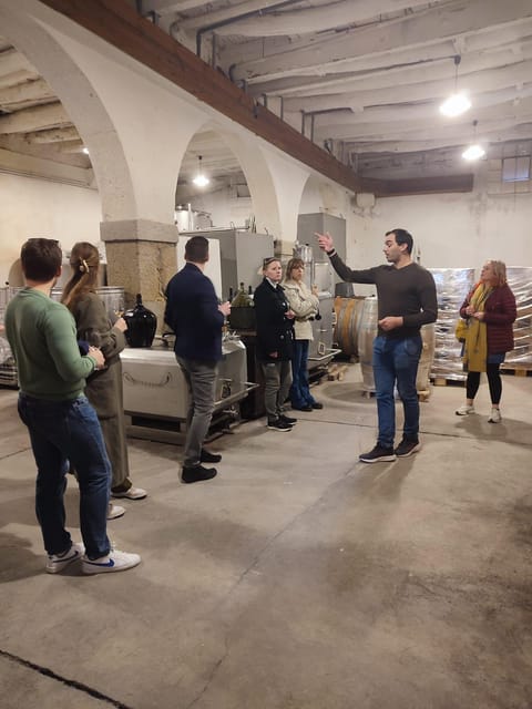 Porto: Port and Douro Wine Walking Tour with 9 Tastings - What you really get for $57
