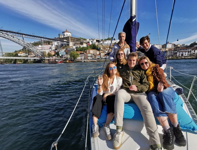 Porto: Private Douro River Charming Cruise w/wine tasting - Key points at a glance