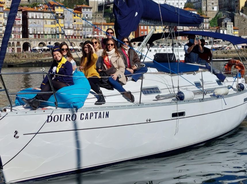 Porto: Private Douro River Charming Cruise w/wine tasting - Sailing toward the mouth of the Douro