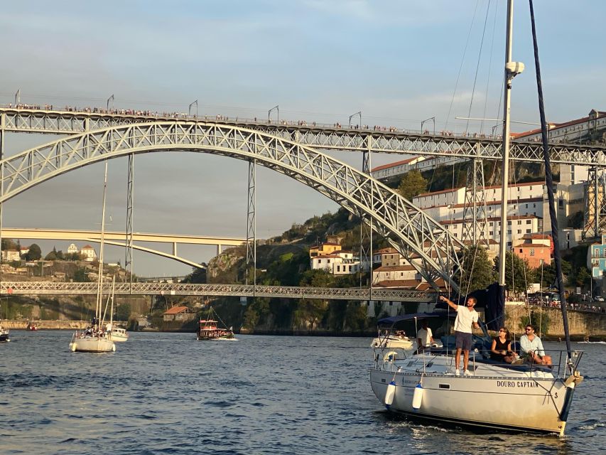 Porto: Private Douro River Charming Cruise w/wine tasting - A welcome drink before the boat gets moving