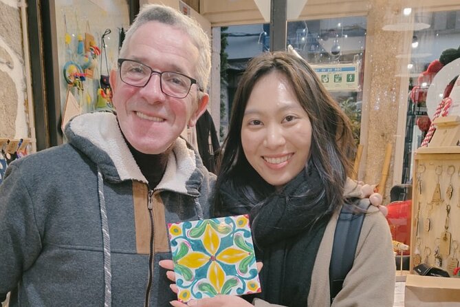 Porto: Tile Painting Workshop with Porto Wine - Sé do Porto - The opening lesson: a short story of azulejos