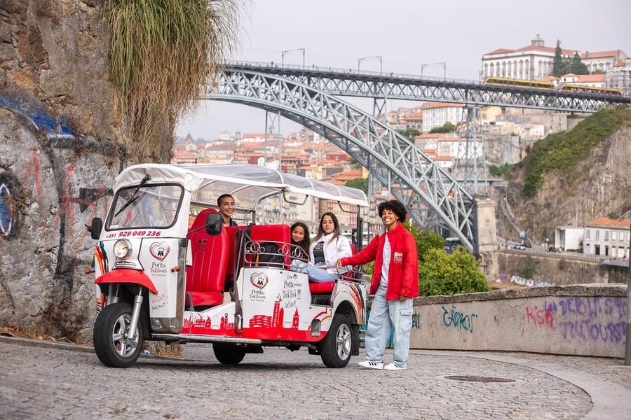 Porto: Tuk tuk Tours with Port Wine Tasting - Why a tuk tuk makes sense in Porto