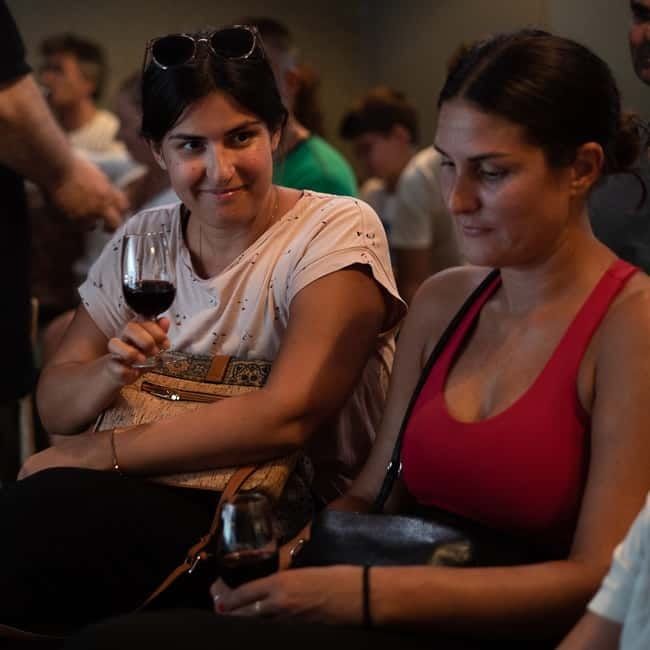 Porto: What is Fado? Commented Live Concert with Port Wine - What the one-hour length means for your Porto plans