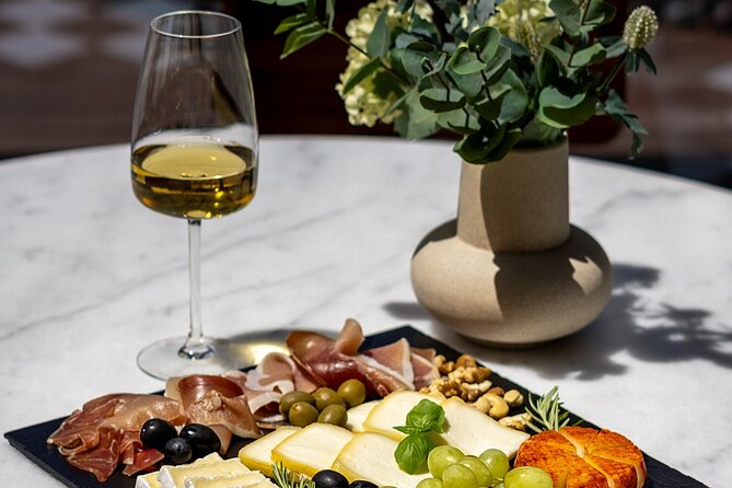 Porto Wine Tasting Experience with Portuguese Tapas Plate - The hosts make the biggest difference