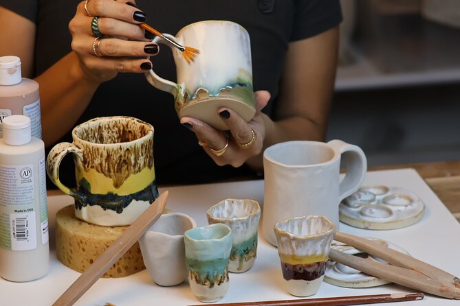 Pottery Workshop and Wine – Barcelona - Who should book this experience?