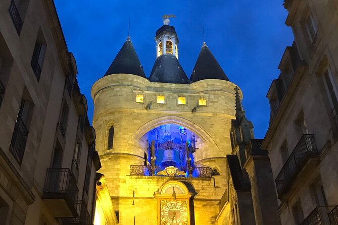 Private - Best of Bordeaux Walking Tour + Glass of Bordeaux Wine - A quiet pause at Notre-Dame de Bordeaux