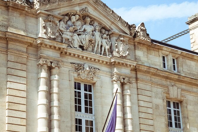 Private Bordeaux History Tour with a glass of Bordeaux wine. - Starting at Saint-André Cathedral