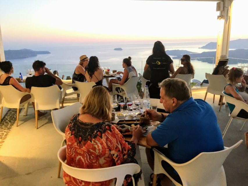 Private Group Visit to Akrotiri & 3 Wineries with Tastings - Key points at a glance