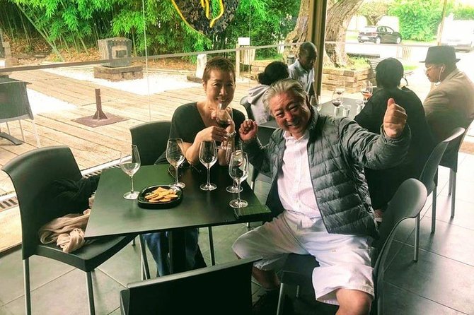 Private Lisbon Arrabida Wine Tour: Food & Wines, Mountain and Sea - Choosing Between Bacalhôa and José Maria da Fonseca