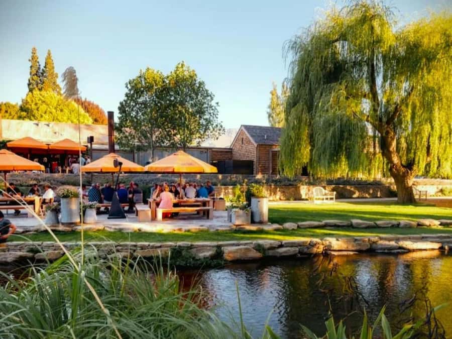 Queenstown, Arrowtown, Gibbston: Flexible Wine Hopper Tours - Arrowtown and Queenstown’s newer food destinations