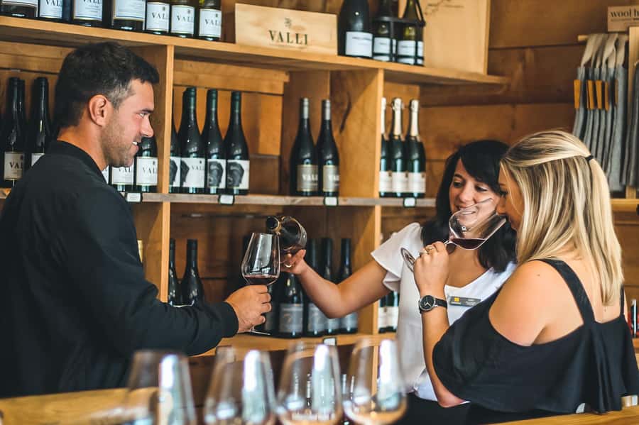 Queenstown: Classic Wine Tour - What the afternoon schedule feels like