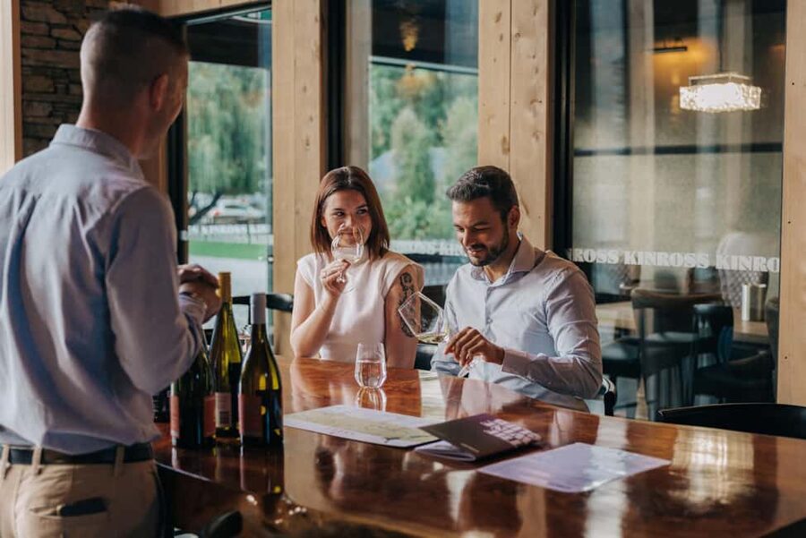 Queenstown: Wine & Food Tour, Scenic Tastings & Paired Lunch - Who will enjoy this Queenstown wine tour?
