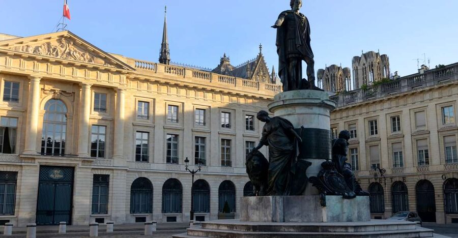 Reims : city-center discovery tour and champagne tasting - Why Reims makes sense on foot