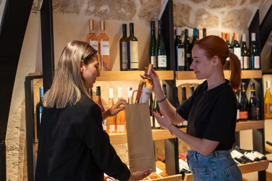 Rethymno: Cretan Wine Tasting Guided Tour with Local Food - Practical tips before you go