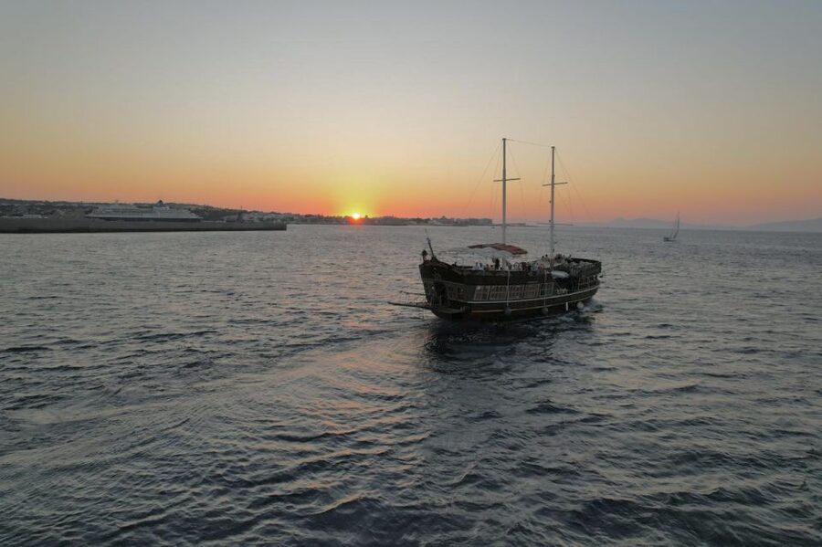 Rhodes: Sunset Cruise with Unlimited Aperol, Beer, and Wine - Kallithea Springs: the main active stop