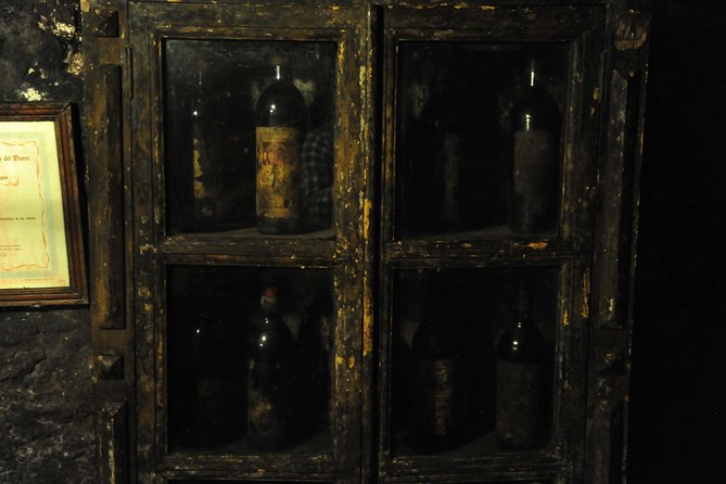 Ribera del Duero Wineries Guided Tour & Wine Tasting from Madrid - Lunch near Roa: choose your own Castilian meal