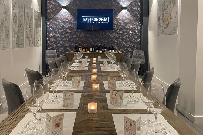 Rioja & Txakoli Wine Tasting in Bilbao with a Local Sommelier - What the group size means