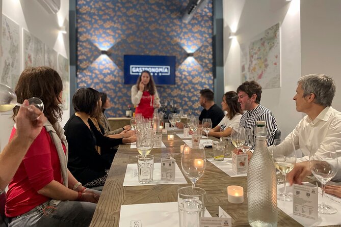 Rioja & Txakoli Wine Tasting in Bilbao with a Local Sommelier - The five-pour tasting, step by step