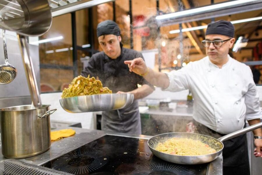 Rome: Authentic Roman Restaurant Dining Experience & Wine - Choosing between the bronze and gold menus