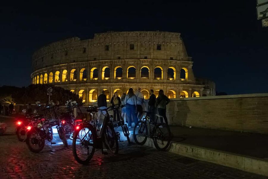 Rome by Night: E-bike Small Group Tour -Food & Wine (Option) - Key points to know before you book