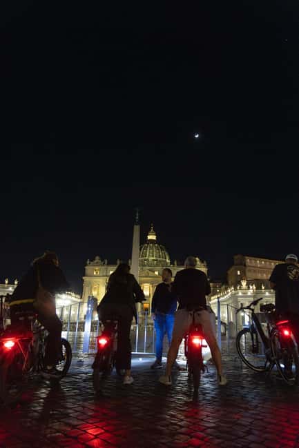 Rome by Night: E-bike Small Group Tour -Food & Wine (Option) - Guides, group rhythm, and safety