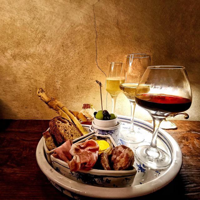 Rome Food Tasting with Wine Paring in Trastevere Experience - Practical timing and booking advice