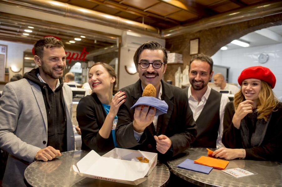Rome: Food Tour and Wine Tasting in a Traditional Trattoria - Who should book this food tour?