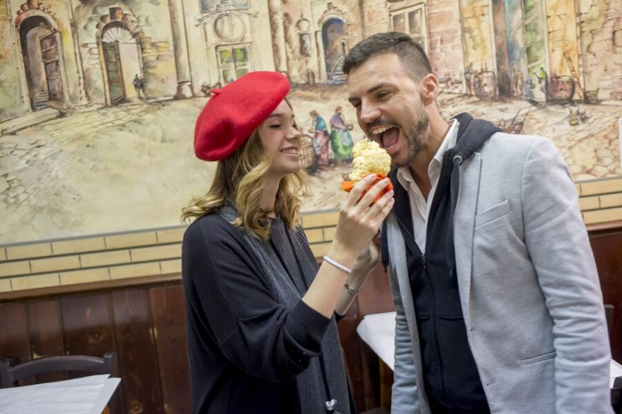 Rome: Food Tour and Wine Tasting in a Traditional Trattoria - Pizza by the slice and supplì in Trastevere
