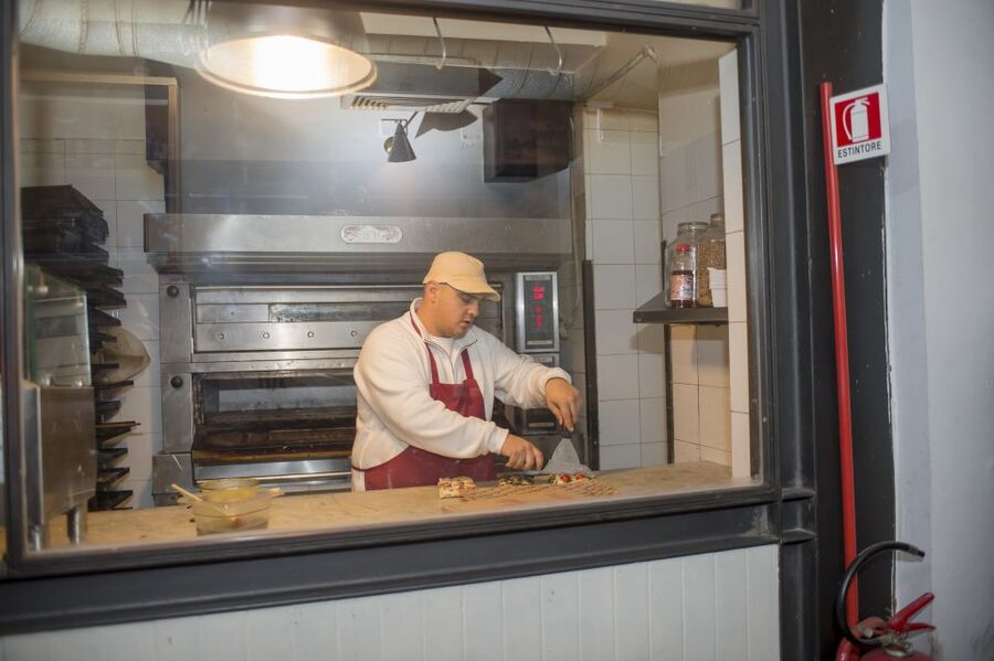 Rome: Food Tour and Wine Tasting in a Traditional Trattoria - The Trastevere restaurant is the evening’s main meal