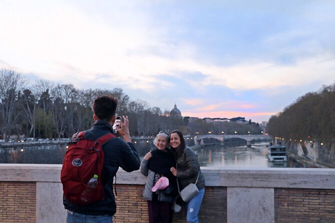 Rome Food Tour: Hidden Gems of Trastevere with Dinner & Wine - The main event: a Roman dinner with pasta and wine
