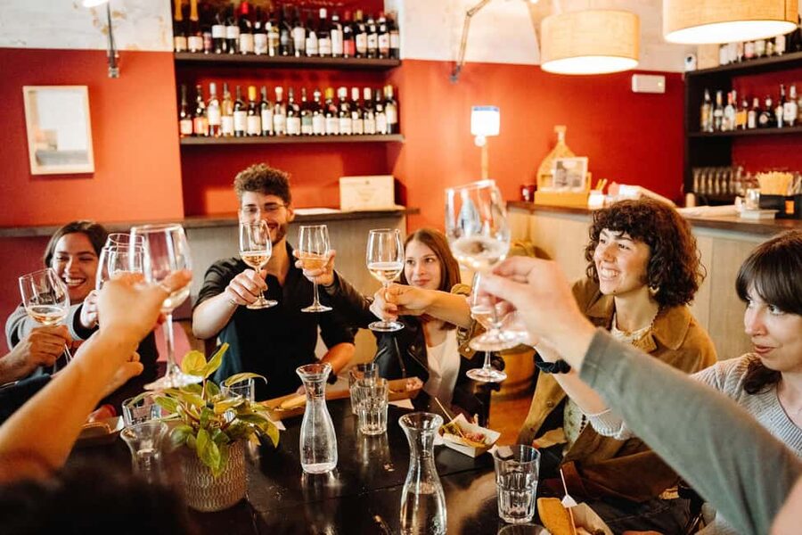 Rome Food Tour: Trastevere Aperitivo, Wine & Pasta Dinner - Natural wine and bruschetta at Vanda