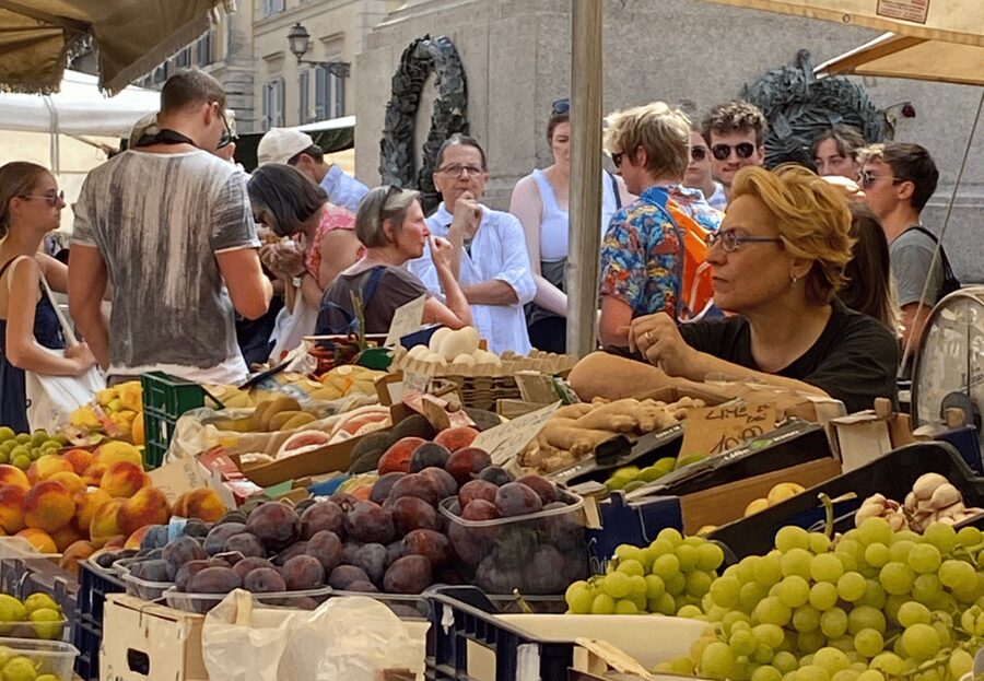 Rome: Food & Wine Tour of Campo de Fiori, Ghetto, Trastevere - What the tour gets right about eating in Rome
