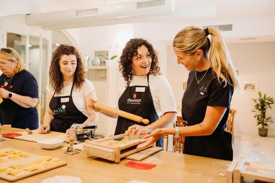Rome: Fresh Pasta-Making Class with Wine and Gelato - Starting in Piazza di San Giovanni della Malva