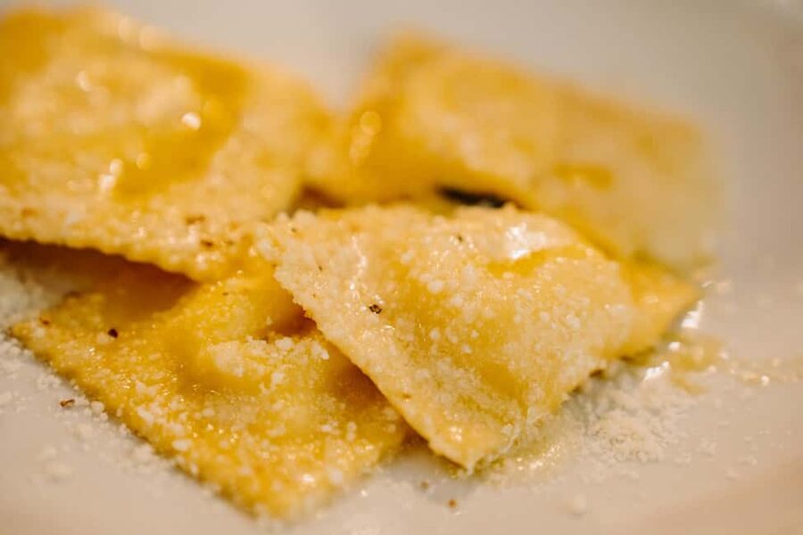 Rome: Fresh Pasta-Making Class with Wine and Gelato - Prosecco, appetizers, and the first pasta lesson