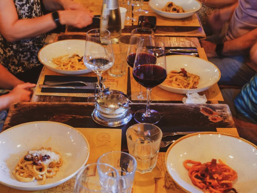 Rome: Guided Food Walking Tour with Wine in Trastevere - Spirito di Vino: the main meal and the tour’s centerpiece