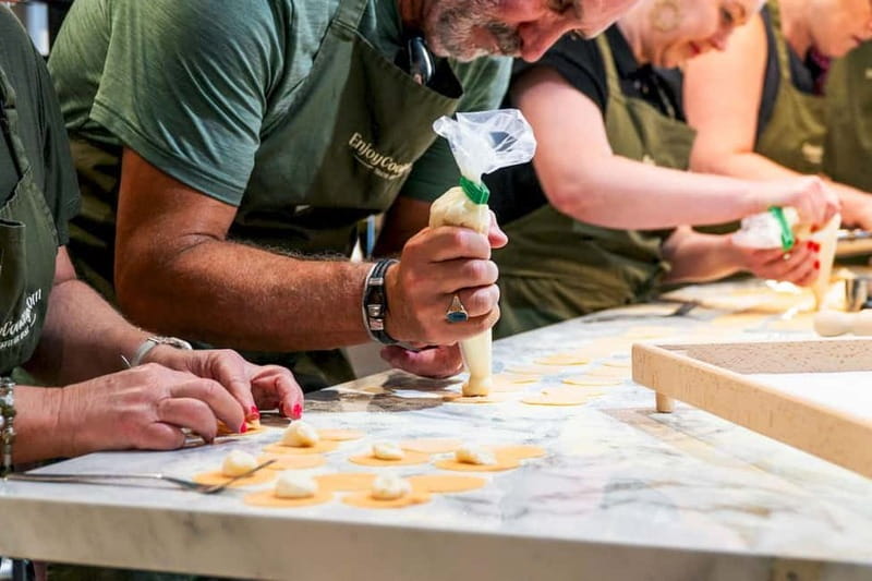 Rome: Hands-On Pasta & Tiramisu Class with Unlimited Wine - Why the chef can make or break the experience