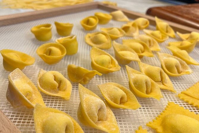 Rome Pasta Making Class with Italian Sauces and Wine Included - What the three-hour Rome pasta class is really like