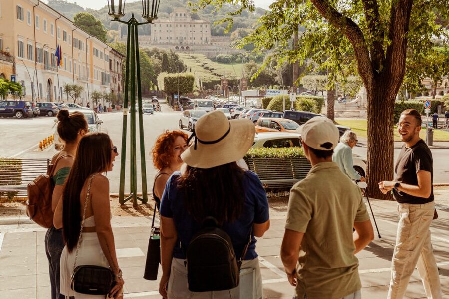 Rome: Pasta Making with Wine Tasting and Dinner in Frascati - What makes the hosts important